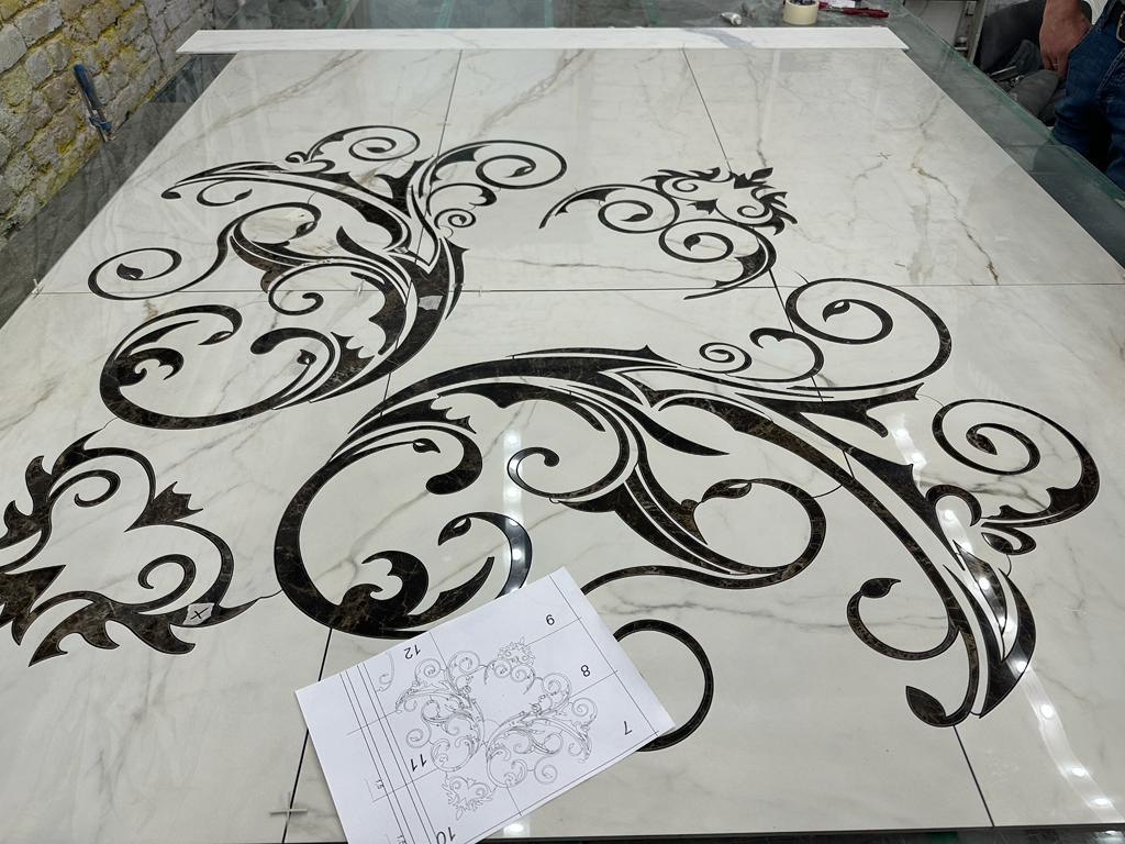 Панно из керамогранита с узорами